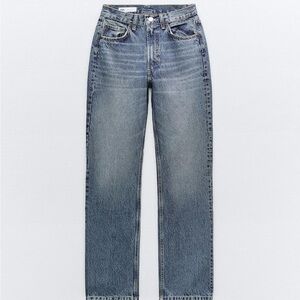 Zara Straight Leg Women’s Jeans with a High Waist